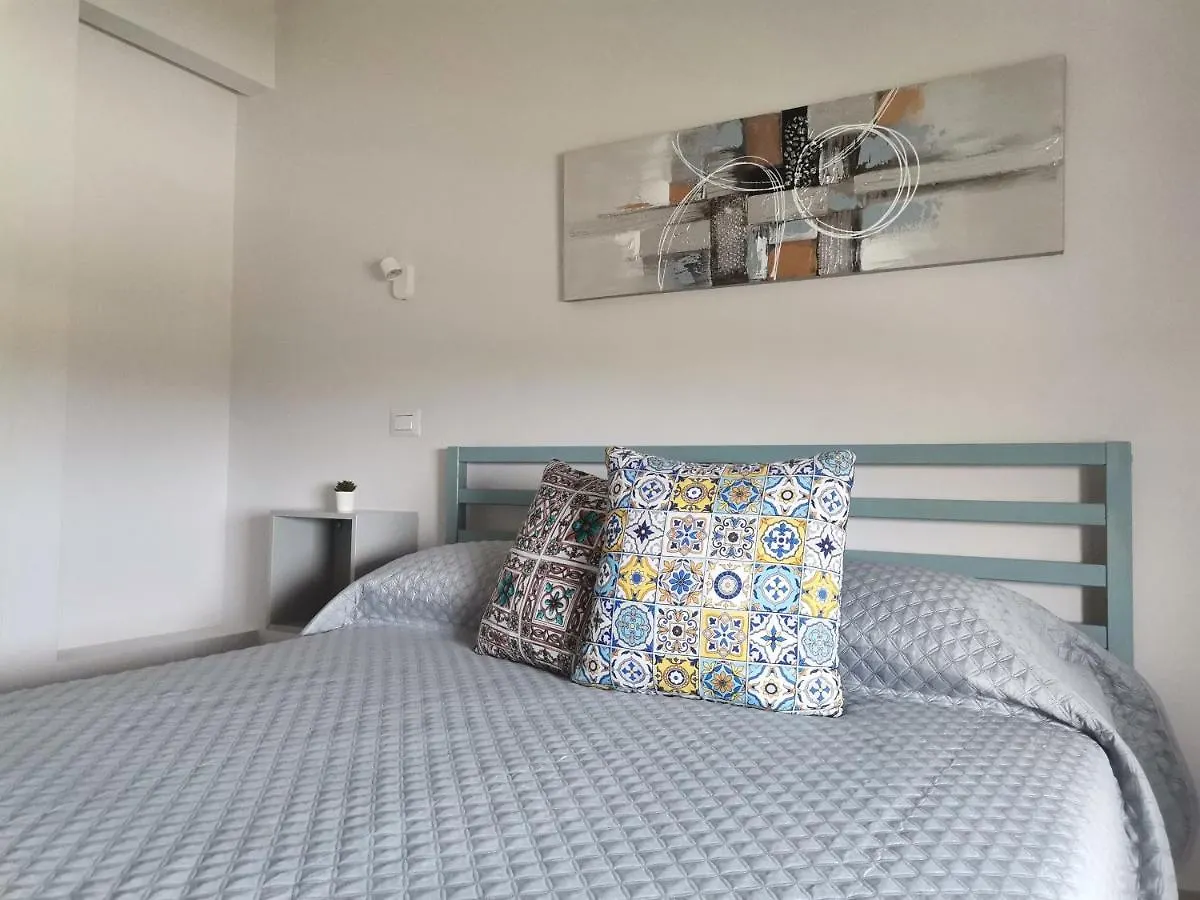 Le Metro Bed & Breakfast Carini Italy